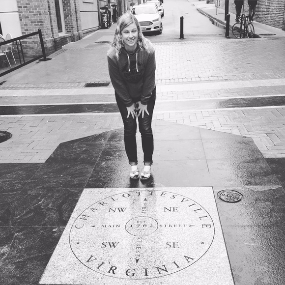 Meet your Posher, Amy - Picture 2 of 3