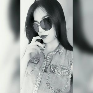 Meet your Posher, Natalia