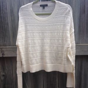 Banana republic cream cropped sweater