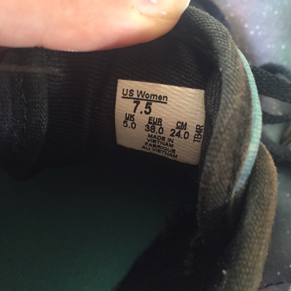 Galaxy Vans - Picture 2 of 4