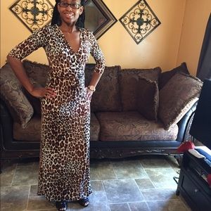 Meet your Posher, Latia