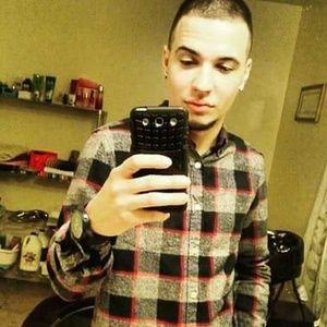 Meet your Posher, Carlos