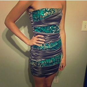 Homecoming, cocktail, night out dress