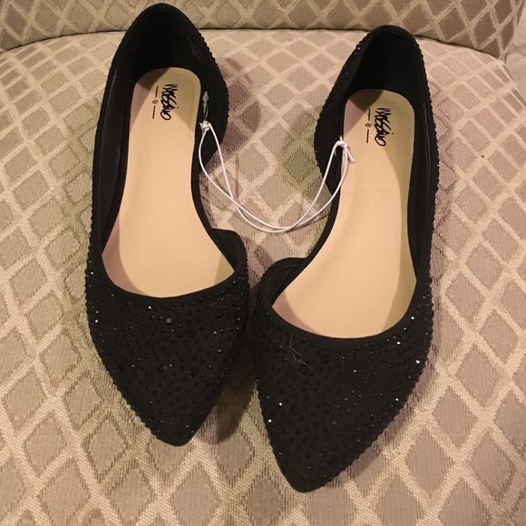 Flats. MAKE ME AN OFFER 👯⭐️