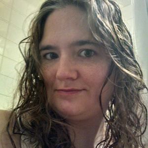 Meet your Posher, Carissa