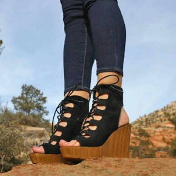 Shoe Dazzle Shoes - Shoes/Wedges