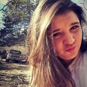 Meet your Posher, Kelsey