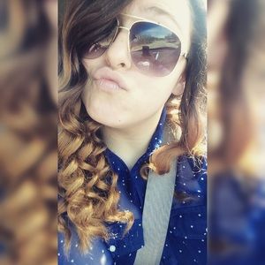 Meet your Posher, Katelynn