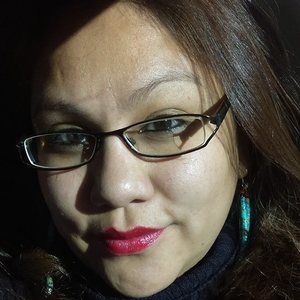 Meet your Posher, Jenn