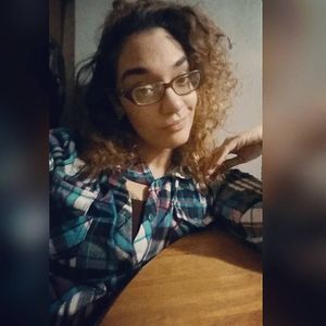 Meet your Posher, Laurette