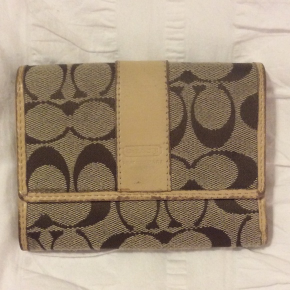 Coach signature wallet