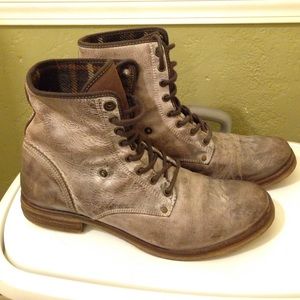 Steve Madden boots for men.