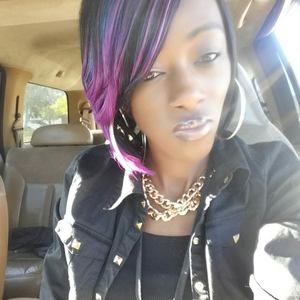 Meet your Posher, Lacoya