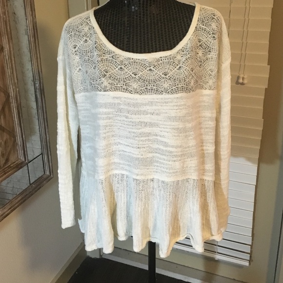 NWT $128 Free People white "eggshell" top - small