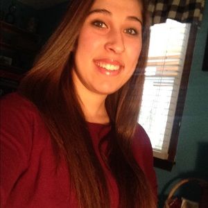 Meet your Posher, Adriana