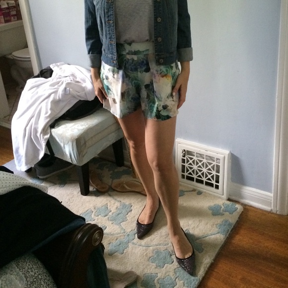 Rebecca Taylor silk floral shorts size 6 - Picture 2 of 4