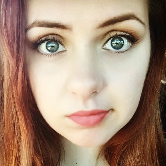 Meet your Posher, Tracey - Picture 2 of 4