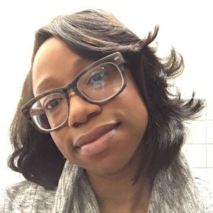 Meet your Posher, Loni