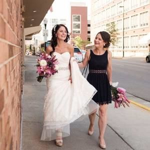 Meet your Posher, Elizabeth