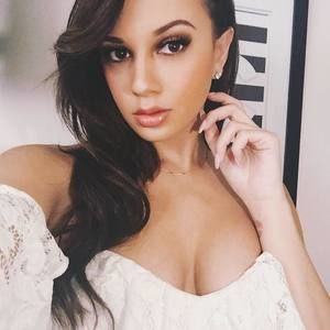 Meet your Posher, Whitney