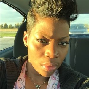 Meet your Posher, Shay