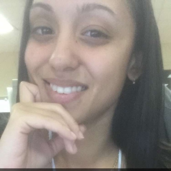 Meet your Posher, Amal - Picture 1 of 1