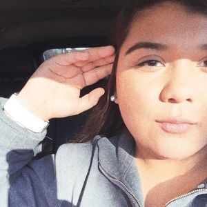 Meet your Posher, Andrea