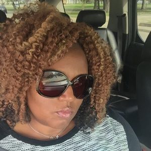 Meet your Posher, Carmen