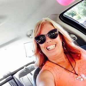 Meet your Posher, Debbie