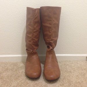 Brown boots