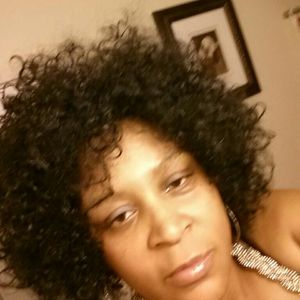 Meet your Posher, Evelyn