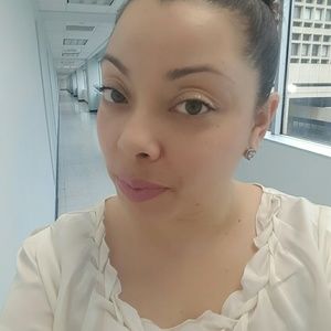 Meet your Posher, Aisha