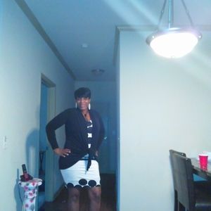 Meet your Posher, Moore