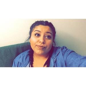 Meet your Posher, Yesenia