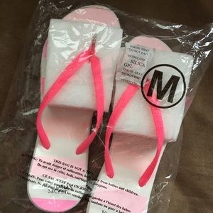 Victoria's Secret flip flop