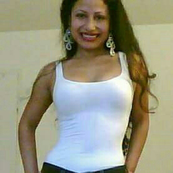 Meet your Posher, Vivian - Picture 2 of 2