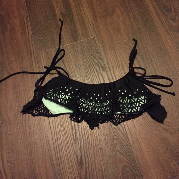 PINK Laser Cut Flounce Bikini