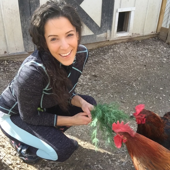 Meet your Posher, Marisa - Picture 2 of 4