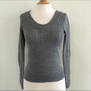 ❌SOLD❌H&M Crew Neck Sweater