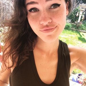 Meet your Posher, Cristina