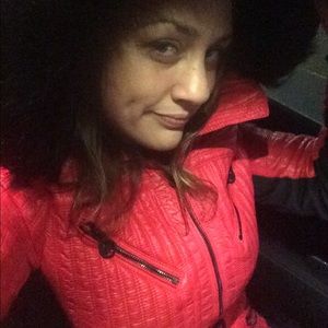 Meet your Posher, Leah