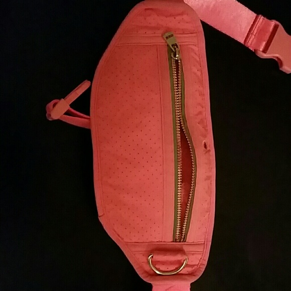 Lorna Jane Run Belt
