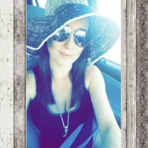 Meet your Posher, Shawna