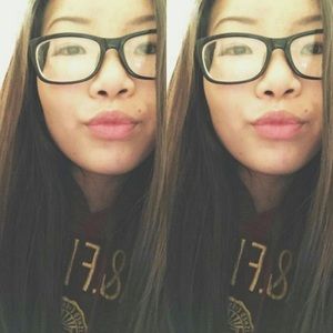 Meet your Posher, Quyen