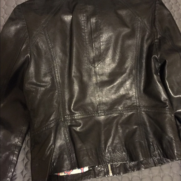 Leather jacket - Picture 4 of 4