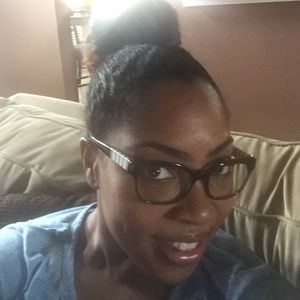 Meet your Posher, Krista