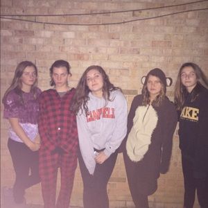 Meet your Posher, Elly