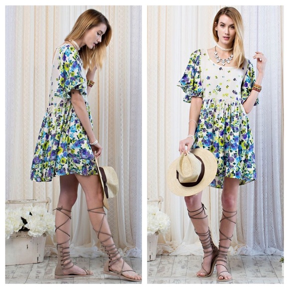 Beautiful printed dress - Picture 2 of 2