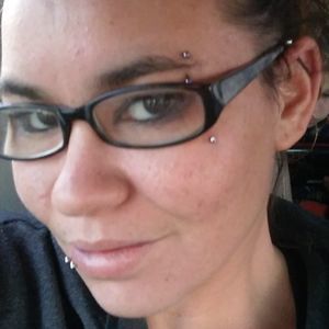 Meet your Posher, Crystal