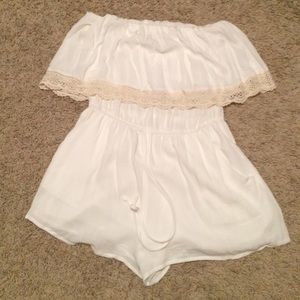 Forever 21 NWT romper size medium